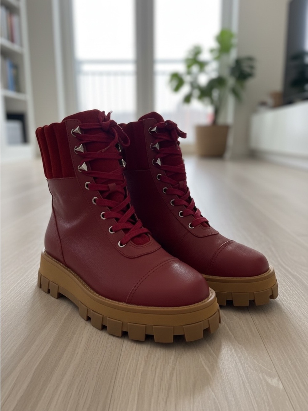 Schutz Women's Red Leather Lace-Up Combat Boots with Chunky Tan Sole NIB SZ 8.5